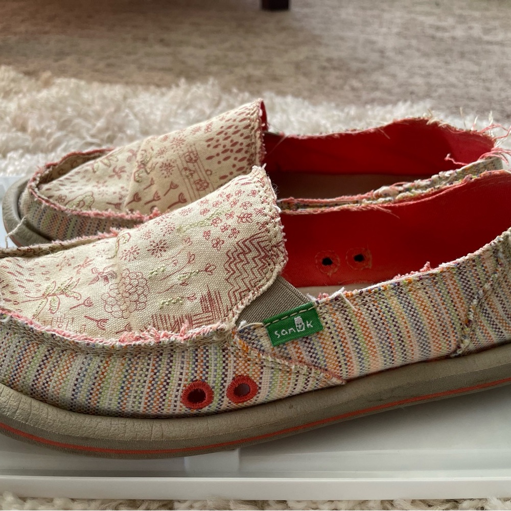 Sanuk Women’s Shoes - size 7